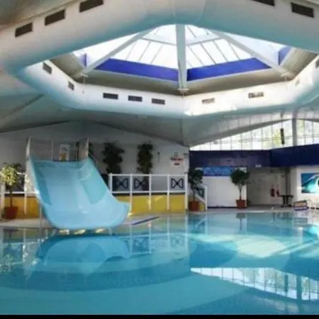 Rockley Park 3 Bedrooms Poole Extérieur photo