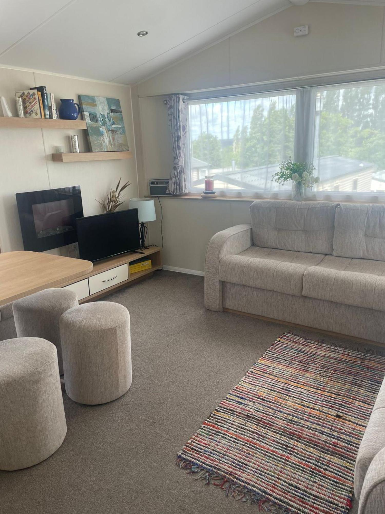 Rockley Park 3 Bedrooms * Poole
